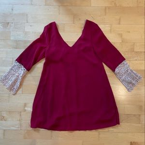 Maroon shift dress with bell sleeves and velvet pink bow on the back. NEVER WORN